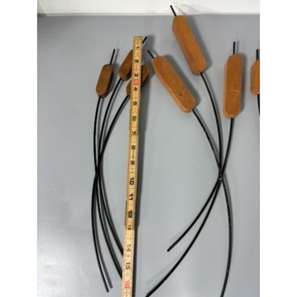 Vtg Set Of 3 Wooden Cattail Plant Black Metal Wire Stem Wall Decor - Picture 6 of 8